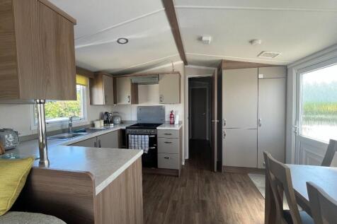 lounge/kitchen