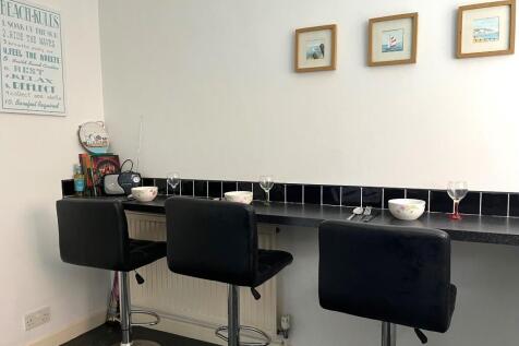 Breakfast bar