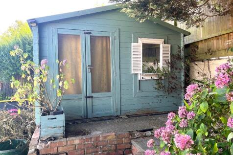 Insulated chalet