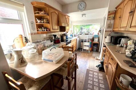 Kitchen/b&#39;fast room