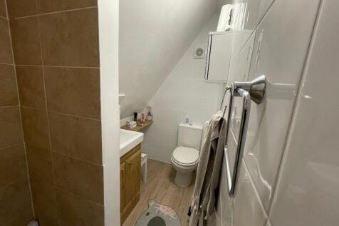 Shower/W.C.