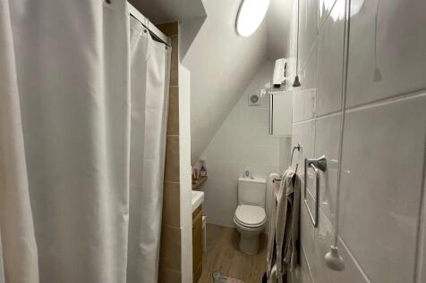 Shower/W.C.