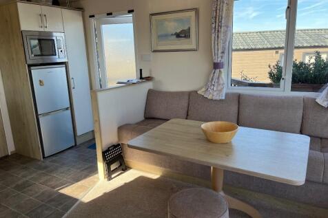 Entrance hall /diner