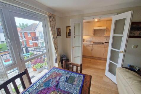 Property Image 4
