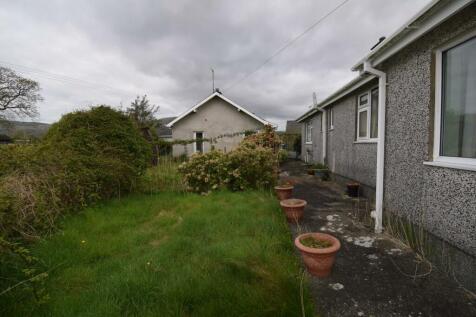 Rear Garden 2.JPG