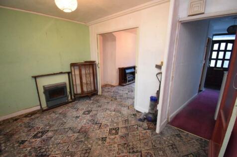Back to Dining Room_Hallway.JPG