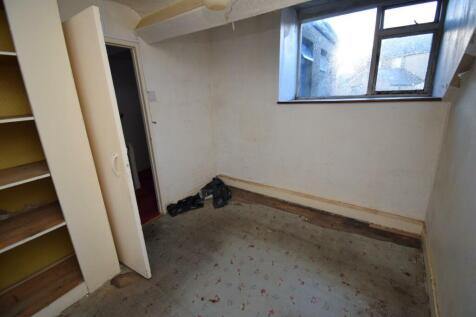 Bedroom 2.JPG