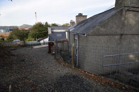 Rear Garden (2).JPG