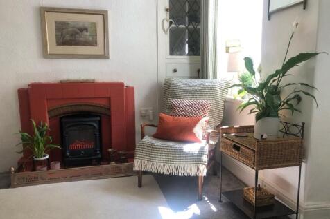 Living Room 2.jpg