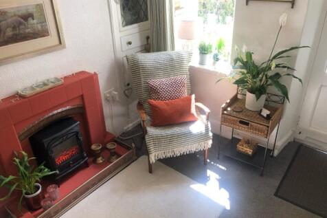 Living Room 1.jpg