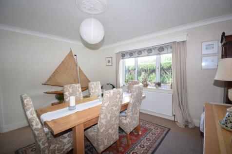Dining Room.JPG