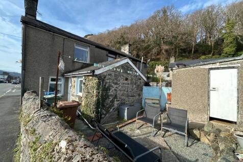 Back of the house.jpeg