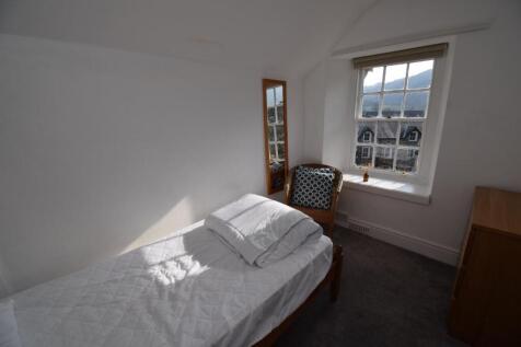 Room 6.JPG