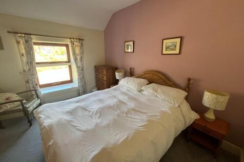Bedroom 1.JPEG