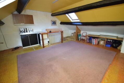 Attic Room.JPG