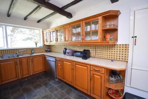 Kitchen.JPG