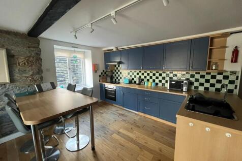 Kitchen.JPEG