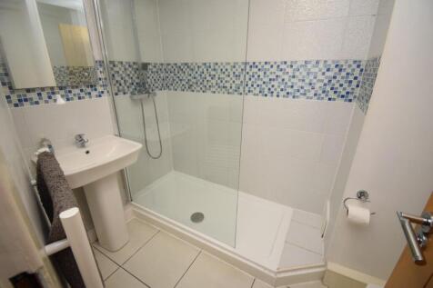 Shower Room.JPG