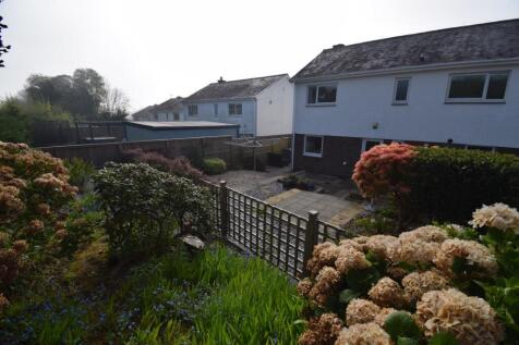 Rear Garden (1).JPG