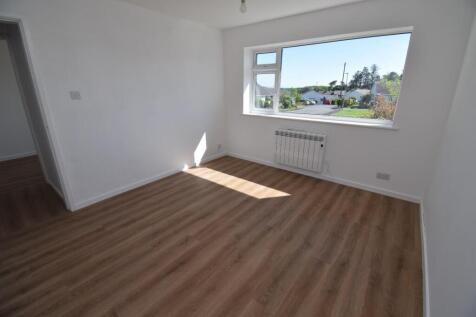 Bedroom 1.JPG