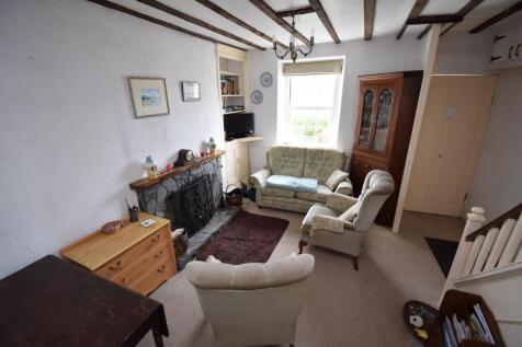 Living Room.JPG