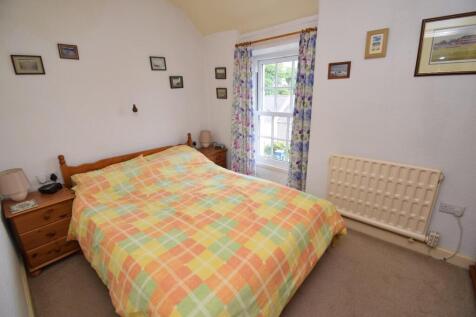 Bedroom 1.JPG