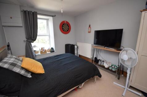 Bedroom 3.JPG