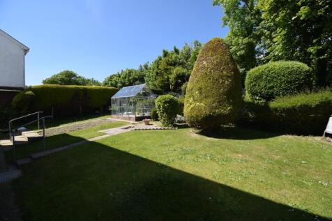 Rear Garden (2).JPG
