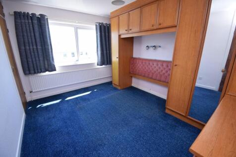 Bedroom 1.JPG