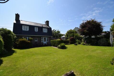 Rear Garden (1).JPG