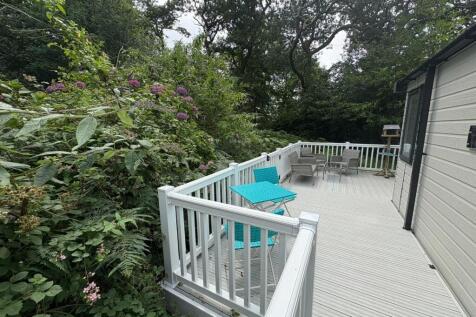 Decking (3).JPEG