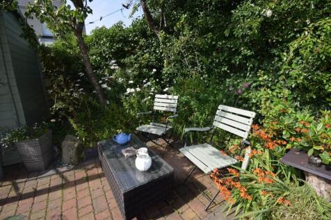 Back Garden (1).JPG