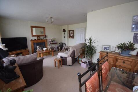 Dining Area.JPG