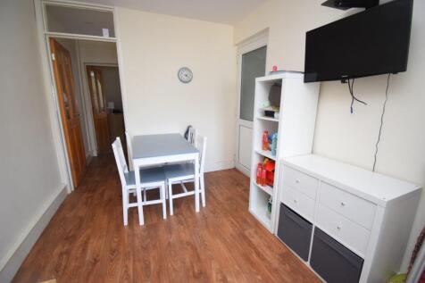 Dining Area.JPG