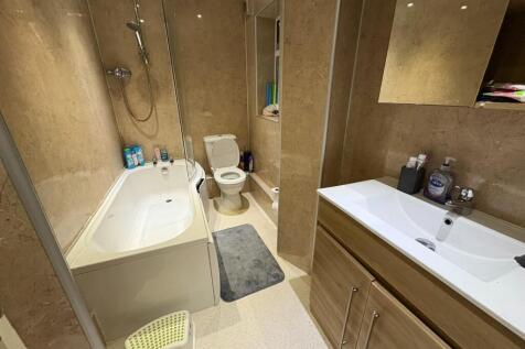 Bathroom.JPEG