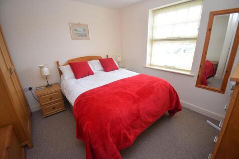 Bedroom 1.JPG