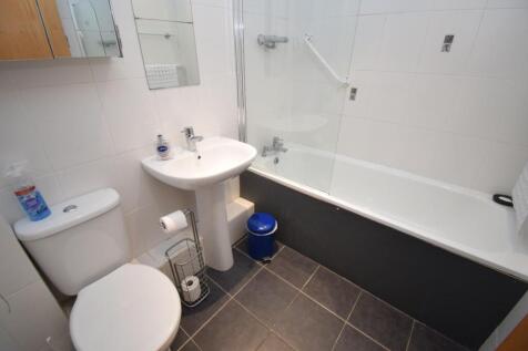 Bathroom.JPG