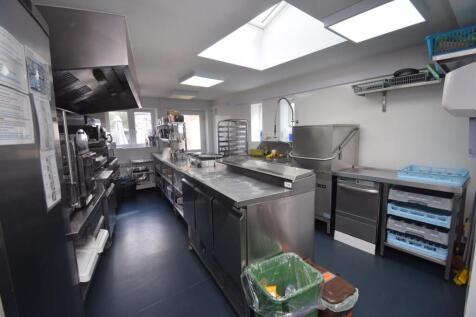 Commercial Kitchen (2).JPG