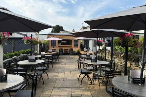 Outdoor Area.jpg