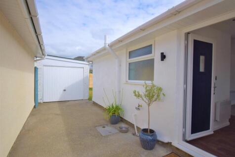 Front Door-Garage.jpg