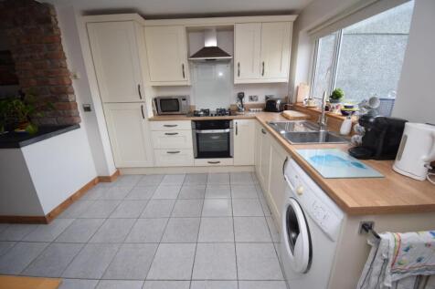 Kitchen.JPG