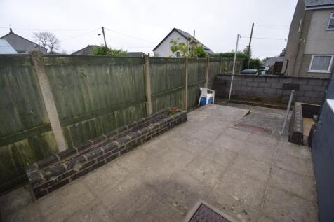 Rear Garden (1).JPG