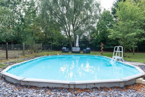 Swimming pool b