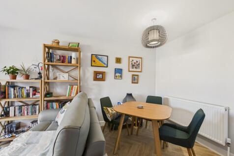 CAM04092G0-PR0095...