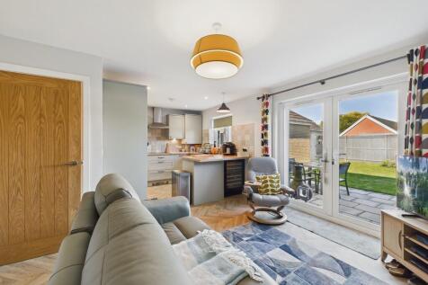 CAM04092G0-PR0095...