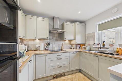 CAM04092G0-PR0095...