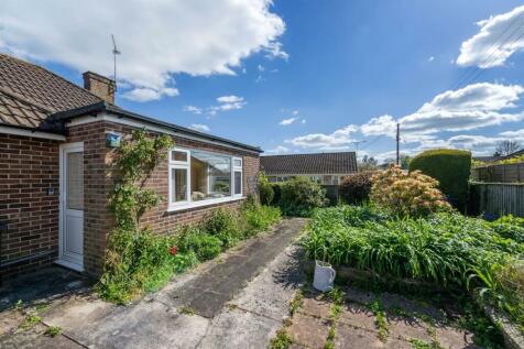 Garden Room &amp; Patio