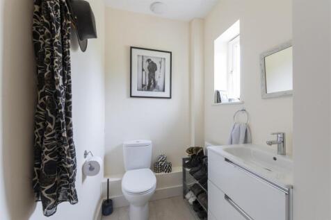 Cloak room