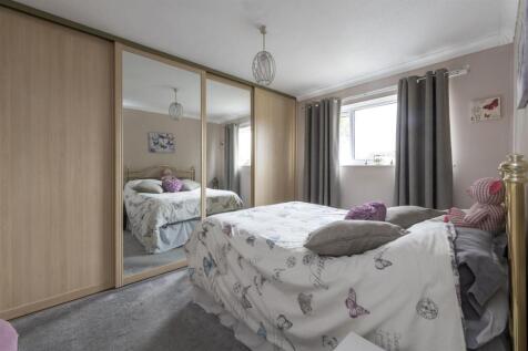 Master bed