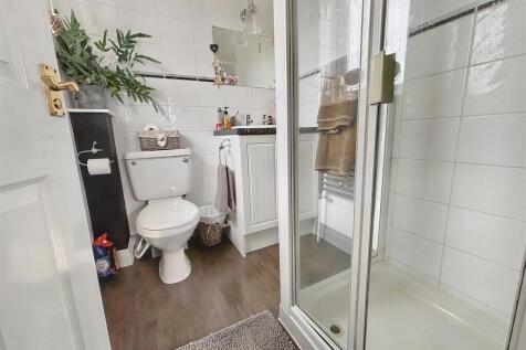 Ensuite to Master